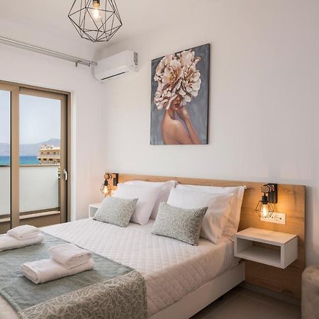 Indigo Blue Seaside Deluxe Apartments กิสเซมอส ภายนอก รูปภาพ