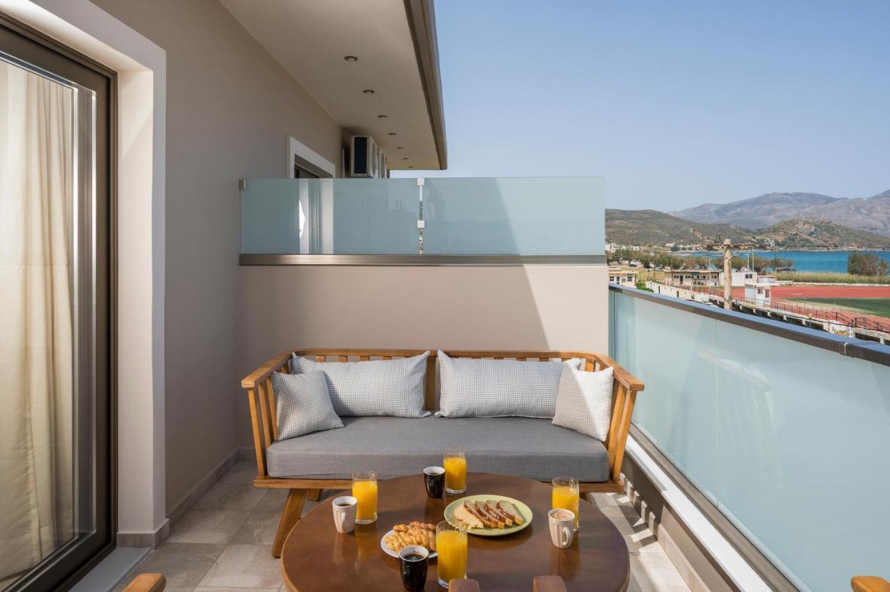 Indigo Blue Seaside Deluxe Apartments กิสเซมอส ภายนอก รูปภาพ