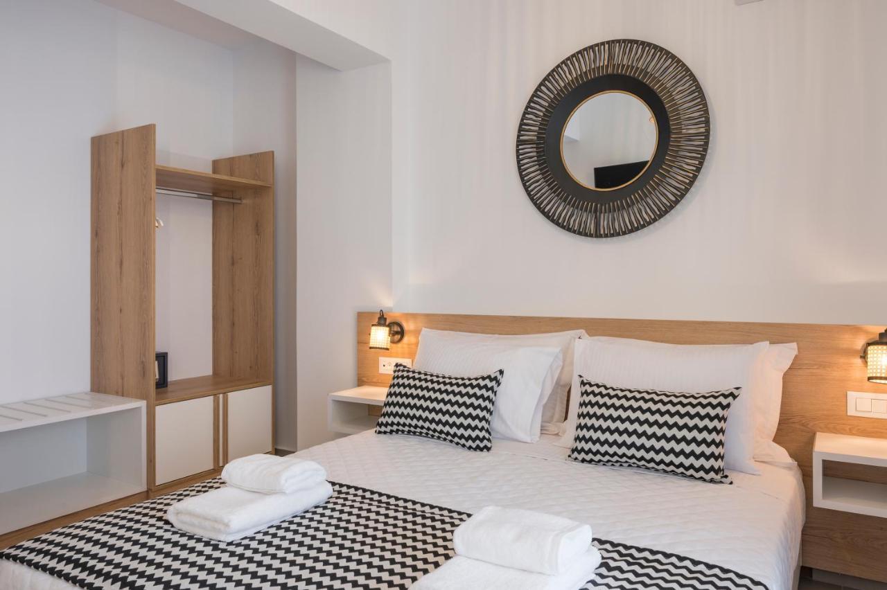 Indigo Blue Seaside Deluxe Apartments กิสเซมอส ภายนอก รูปภาพ