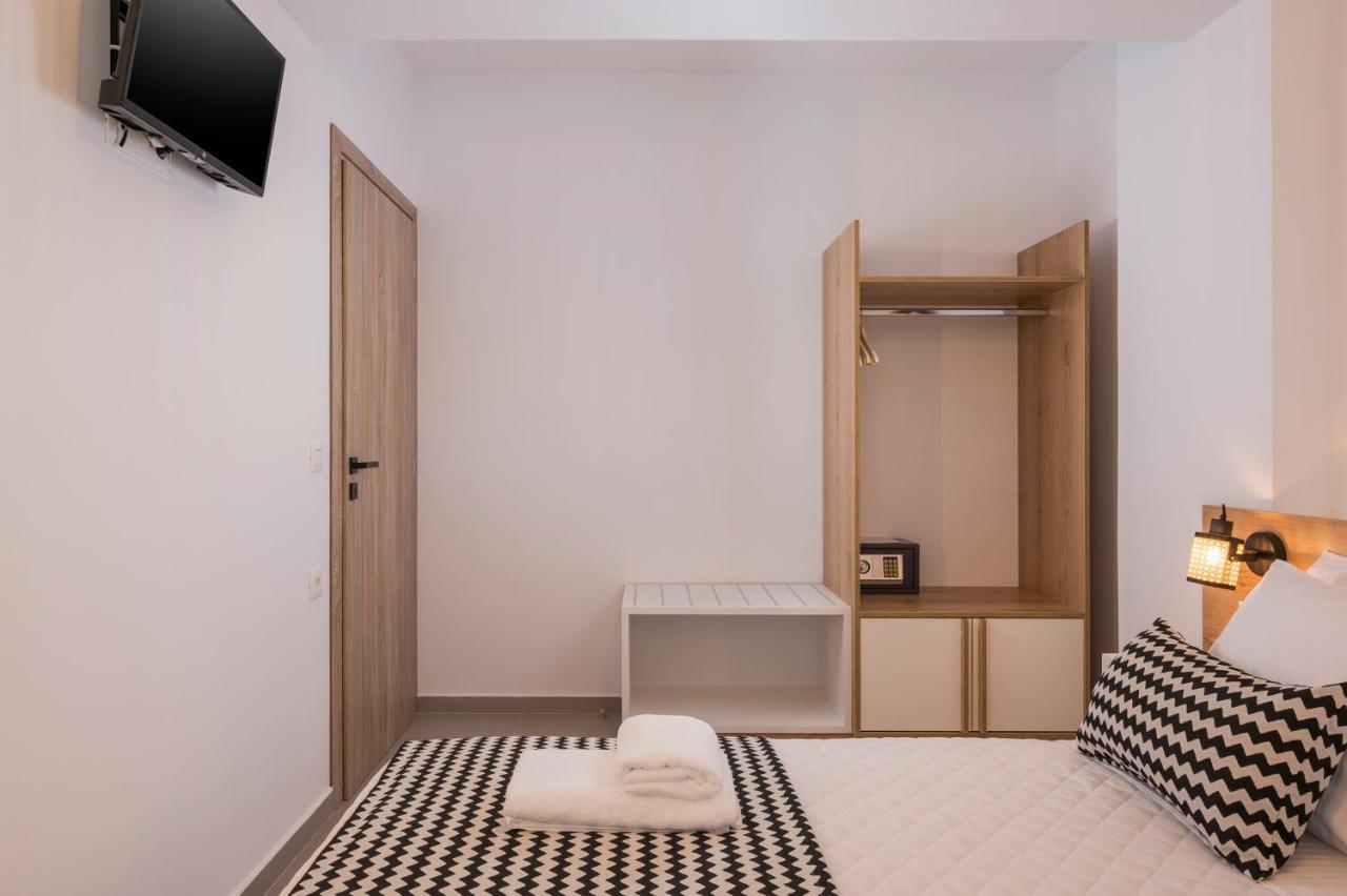 Indigo Blue Seaside Deluxe Apartments กิสเซมอส ภายนอก รูปภาพ